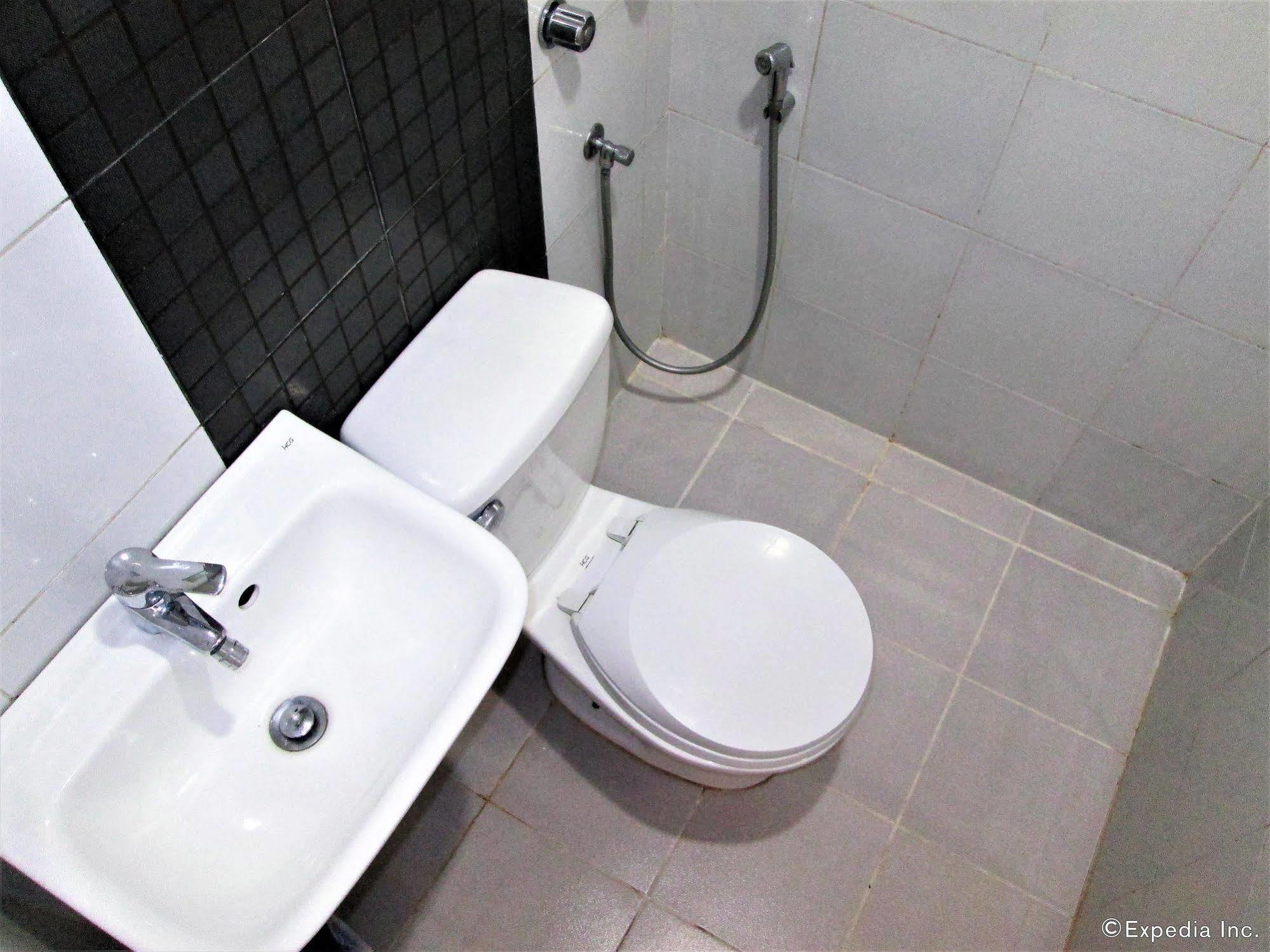 G-Galyx Inn Hotel Cagayán de Oro Extérieur photo