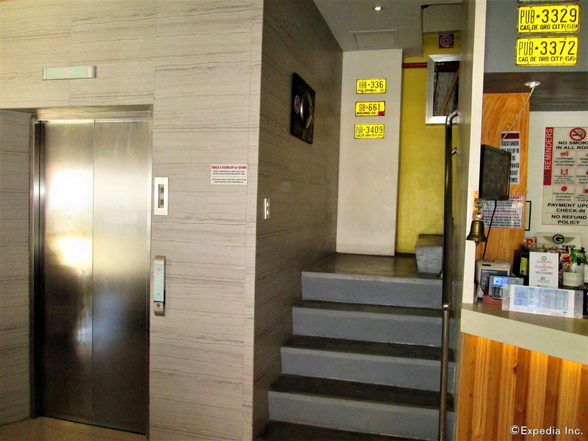 G-Galyx Inn Hotel Cagayán de Oro Extérieur photo